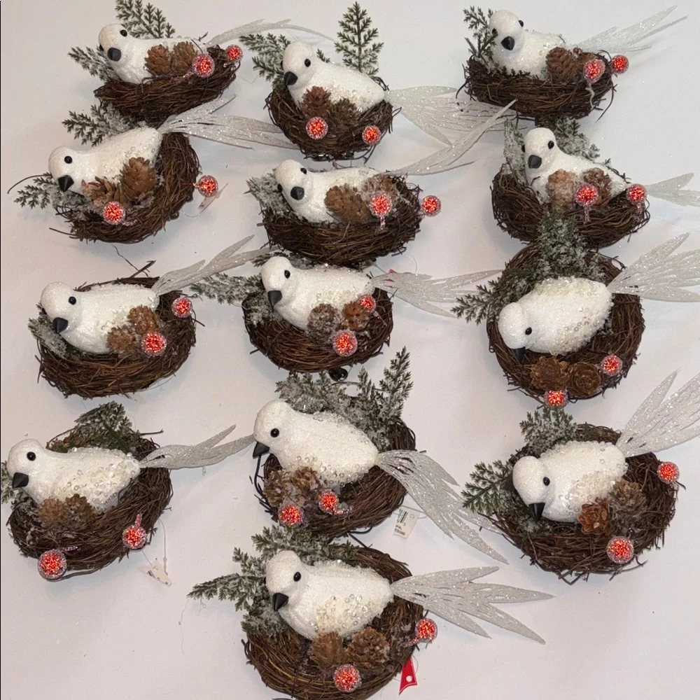 Dove Ornaments in Nest SET OF 13 NEW WHITE DOVE in nest with glitter Tree Clips